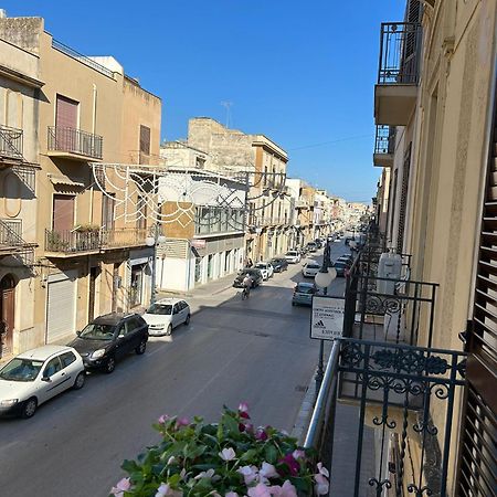 Bon Bon Apartment Mazara del Vallo Luaran gambar