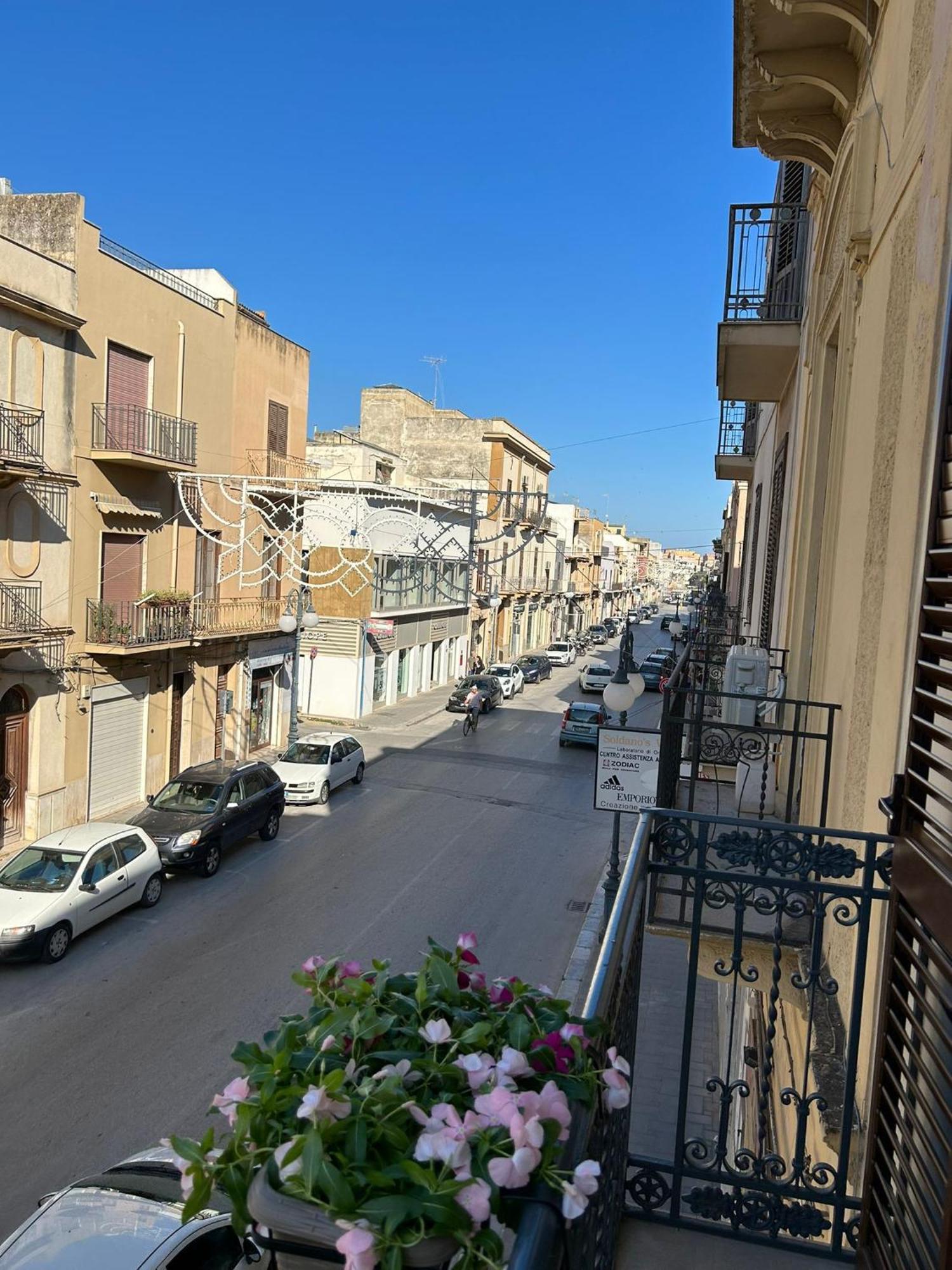 Bon Bon Apartment Mazara del Vallo Luaran gambar